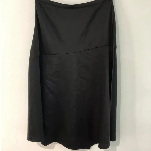 Spurr A Line Black Skirt, Size 12. In great used condition. - Picture 3 of 4